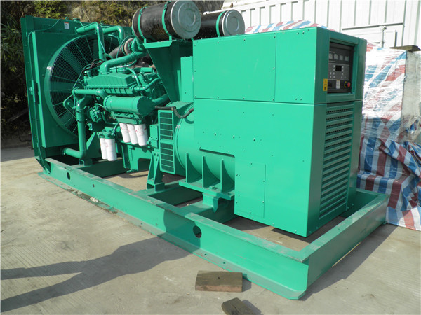 旺苍发电车出租-柴油发电机组在使用的过程中应该做好哪些防护工作
